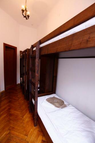 Ghostel - Medieval Hostel