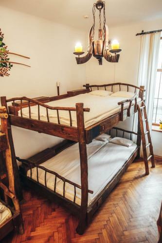Ghostel - Medieval Hostel