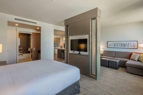 Hotel Causeway