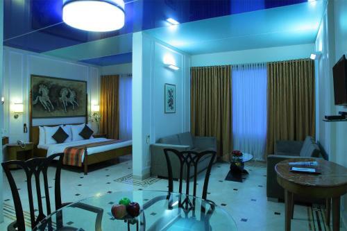 Regency Hotel