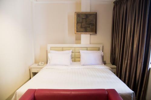 Glassio Hotel Roxy, Jakarta