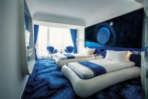 Guangzhou Planet Hotel