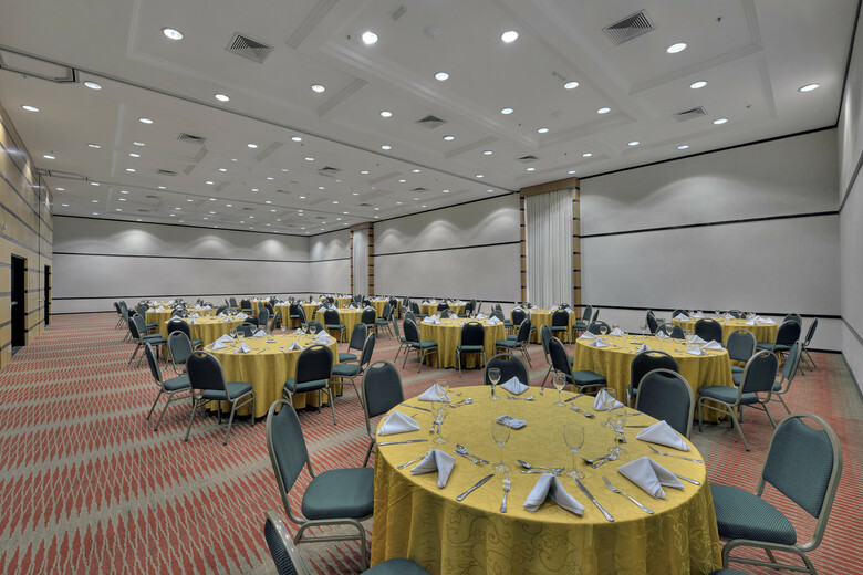 Hotel Deville Prime Porto Alegre