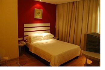 Green Oasis Hotel