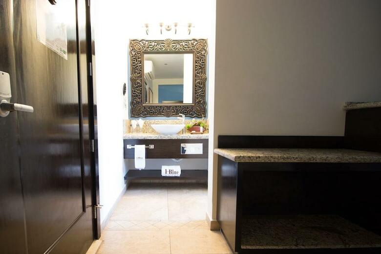 Hotel Hblue Business Class