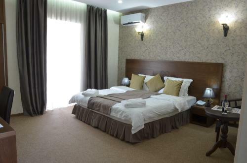 Hotel Metekhi Side