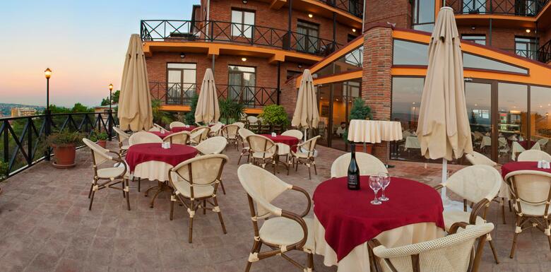 Betsy's Hotel