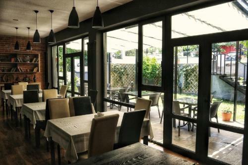 Alliance Hotel