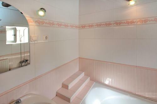Apartamento S�r�nyes Udvarh�z