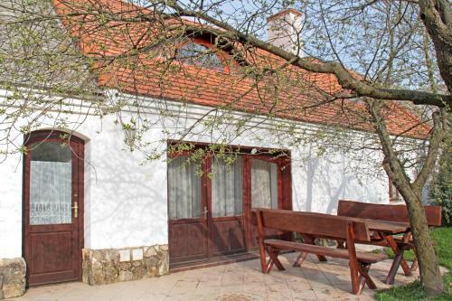 Apartamento S�r�nyes Udvarh�z