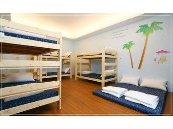 Chalucet Castle Hostel