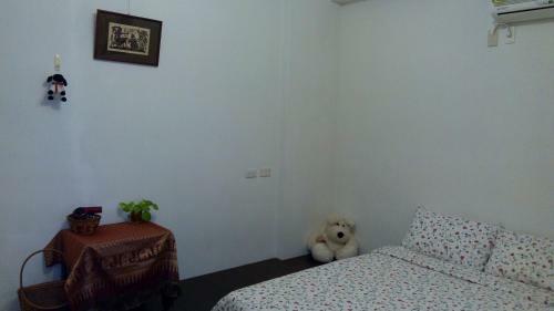 Bed & Breakfast Travelers Home