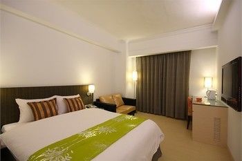 Mola Mola Four Seasons Hotel