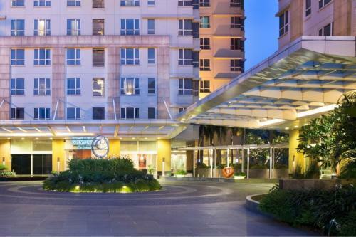 Three Bedroom Executive Apartment, Somerset Berlian Jakarta