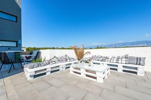 Hostal Anifil Pool Apartments