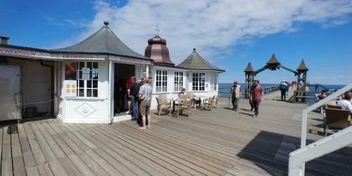 Zum-luetten-leuchtturm