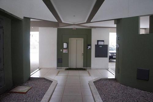 Apartamento Itagu� Prox. Shopping, Ar, Piscina, 2 Dorm, Varnd.