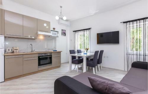 Two-bedroom Apartment In Novi Vinodolski