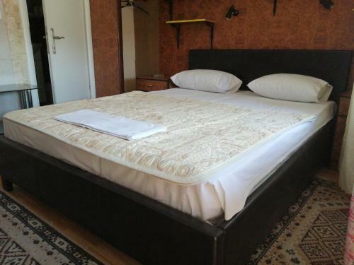 Hotel Holiday