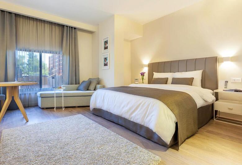 Alqasr Metropole Hotel