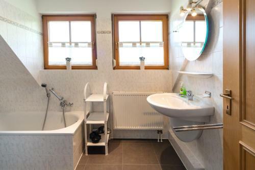 Ferienpark Freesenbruch Doppelhaush�lfte 9 - Waldblick
