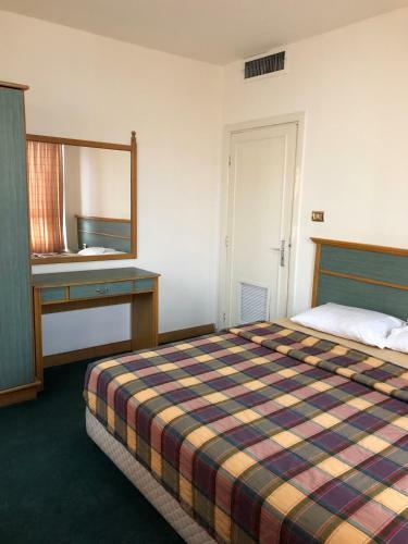 Golden Palace Hotel Apartments