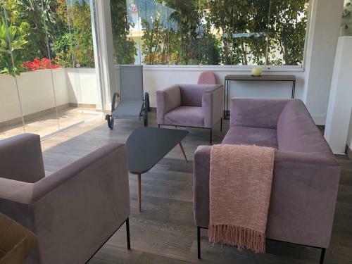 Luxury Apartment At Lomas Del Rey, Puente Romano