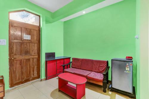 Hostal Oyo Capital O 11357 Hotel Benz International