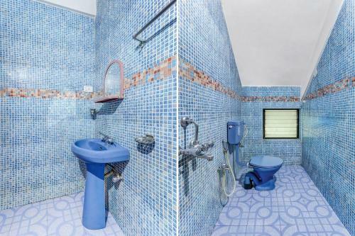 Hostal Oyo Capital O 11357 Hotel Benz International