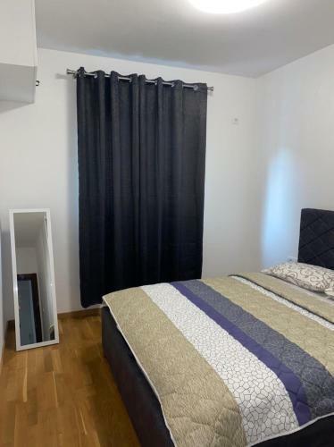 Ms Apartment