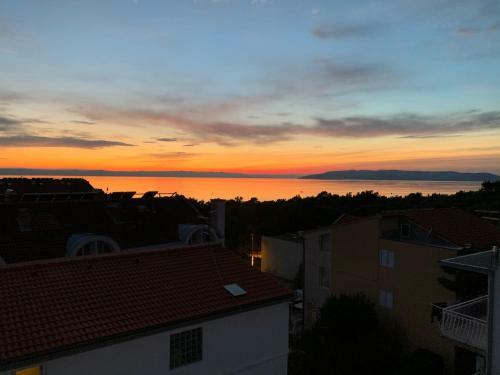 New * Modern Stylish Sea & Mountain View Apartment
