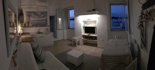 Deluxe Sea View Apartment Old Town Rovinj