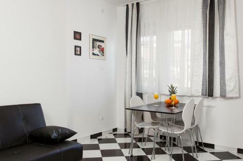 Blue Pearl Apartment