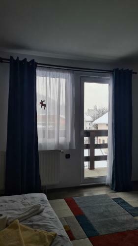 Casuta Cu Dumbrava