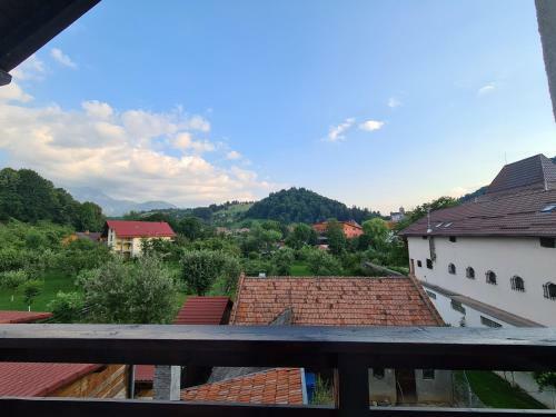 Casuta Cu Dumbrava