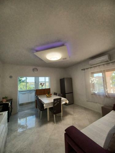 Apartment Mira