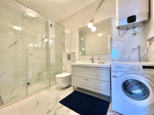Lavender Family Apartment Budva