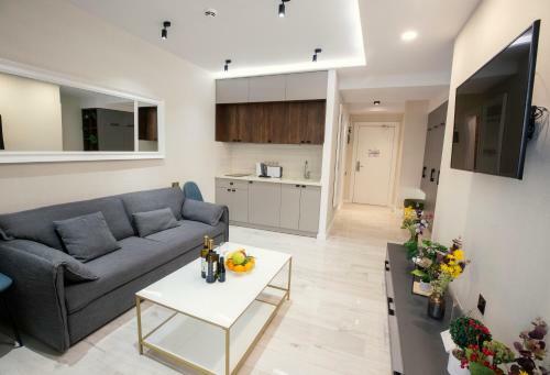 Gq Premium Apartments In Alliance Palace