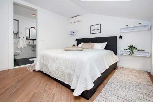 Hostal Riva Residence