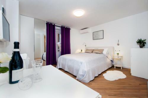Hostal Riva Residence
