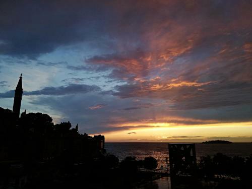 Seaview Apartment Andana