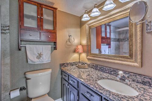 Apartamento 11th-floor Condo With View, 1 Block To Dining!