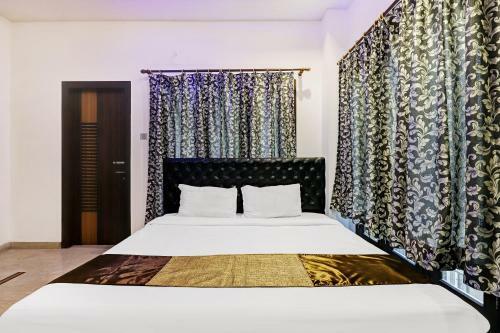Hotel Capital O 61239 Hayat Stay Inn