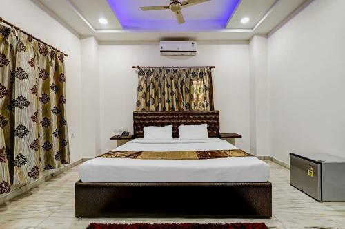 Hotel Capital O 61239 Hayat Stay Inn