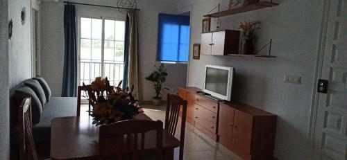 Apartamento En El Centro Con Terraza, Sm Para 2-4 Personas