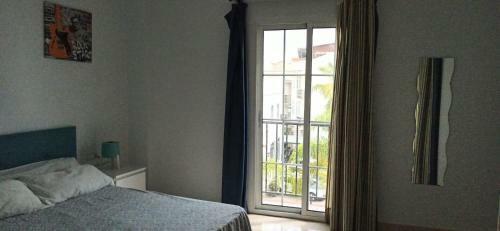 Apartamento En El Centro Con Terraza, Sm Para 2-4 Personas
