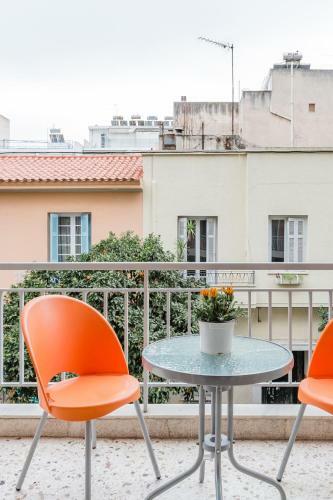 Koukaki Apartment With A Sunny Balcony, Near The Acropolis