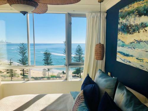 Wake-up To Amazing Views From A Gorgeous Apartment