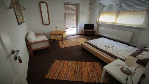 Apartamento Monteur Unterkunft G�stewohnung Ferienwohnung - Haus Huth