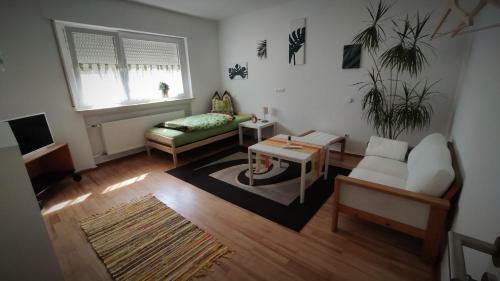 Apartamento Monteur Unterkunft G�stewohnung Ferienwohnung - Haus Huth